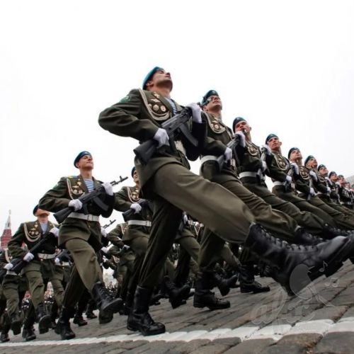 Скачать звуки марша солдат в сапогах